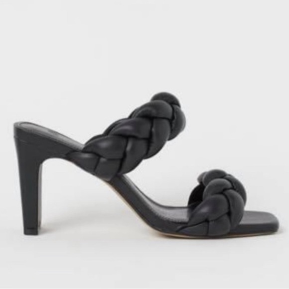 H&M Braided Sandals 🖤 - Picture 1 of 3